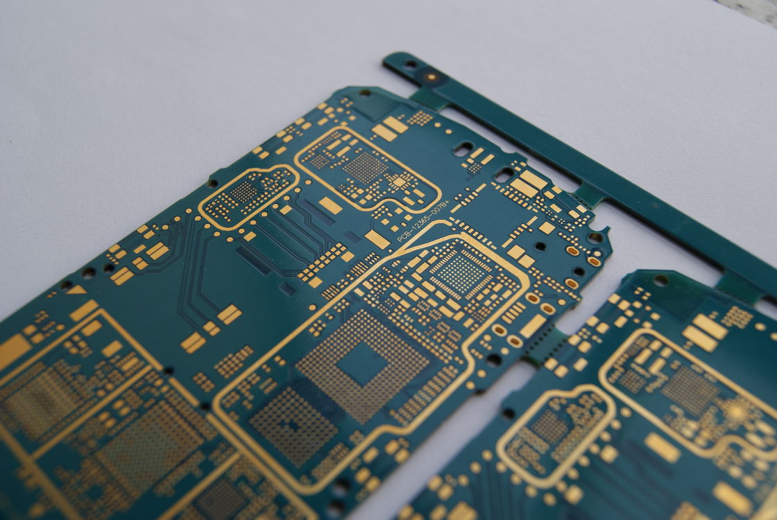 Ελέγχος αντίστασης HDI PCB Board με αναλογία όψεως 10 1 και ειδικό αίτημα Half Hole HDI Quick turn up to 24H