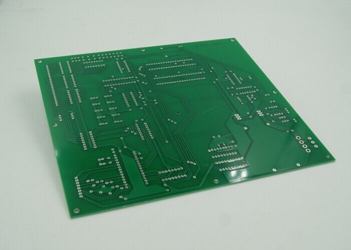 Ακριβής διπλής όψης Fr-4 PCB 0,075 mm Min Hole Dia με χώρο αγωγού 3 Mil